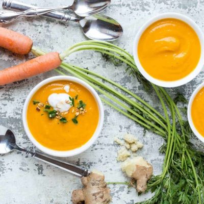 Supë me karrota dhe xhinxher