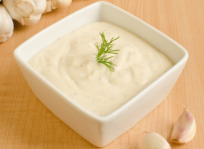 Salcë Aioli me hudhra