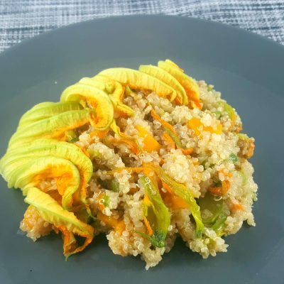 Kinoa me lule kungulli Kinoa me lule kungulli