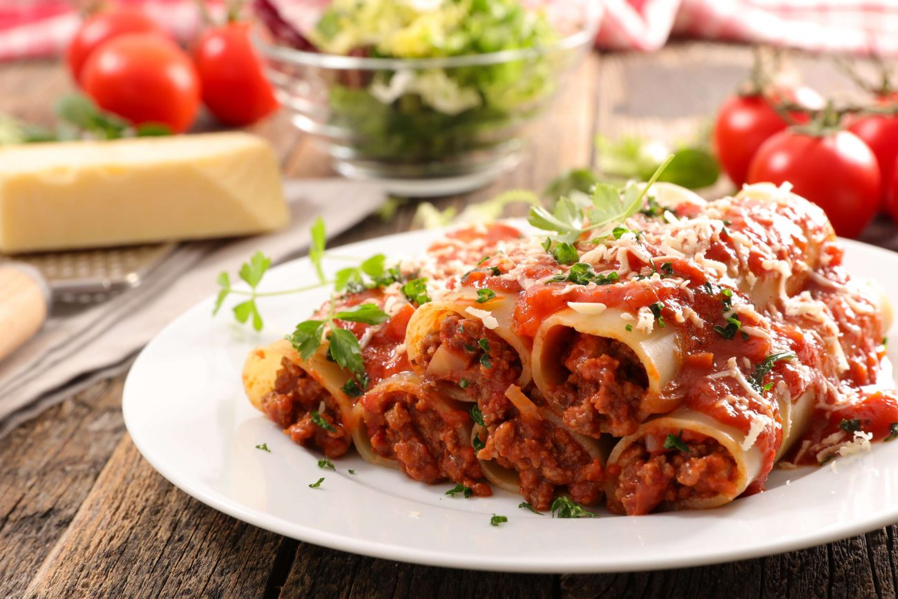 Makarona Kaneloni me mish të grirë