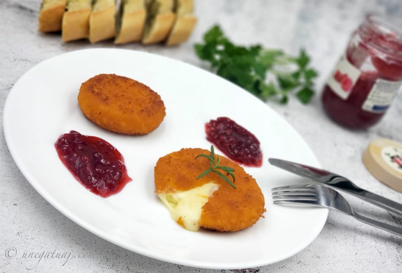 Djathë Camembert i pjekur