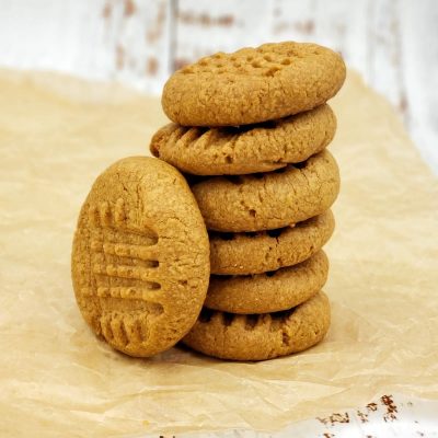 Biskota me gjalpë kikiriku Biskota me gjalpë kikiriku