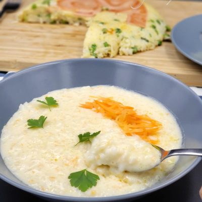 Supë kremoze me oriz, vezë dhe kos Supë kremoze me oriz, vezë dhe kos