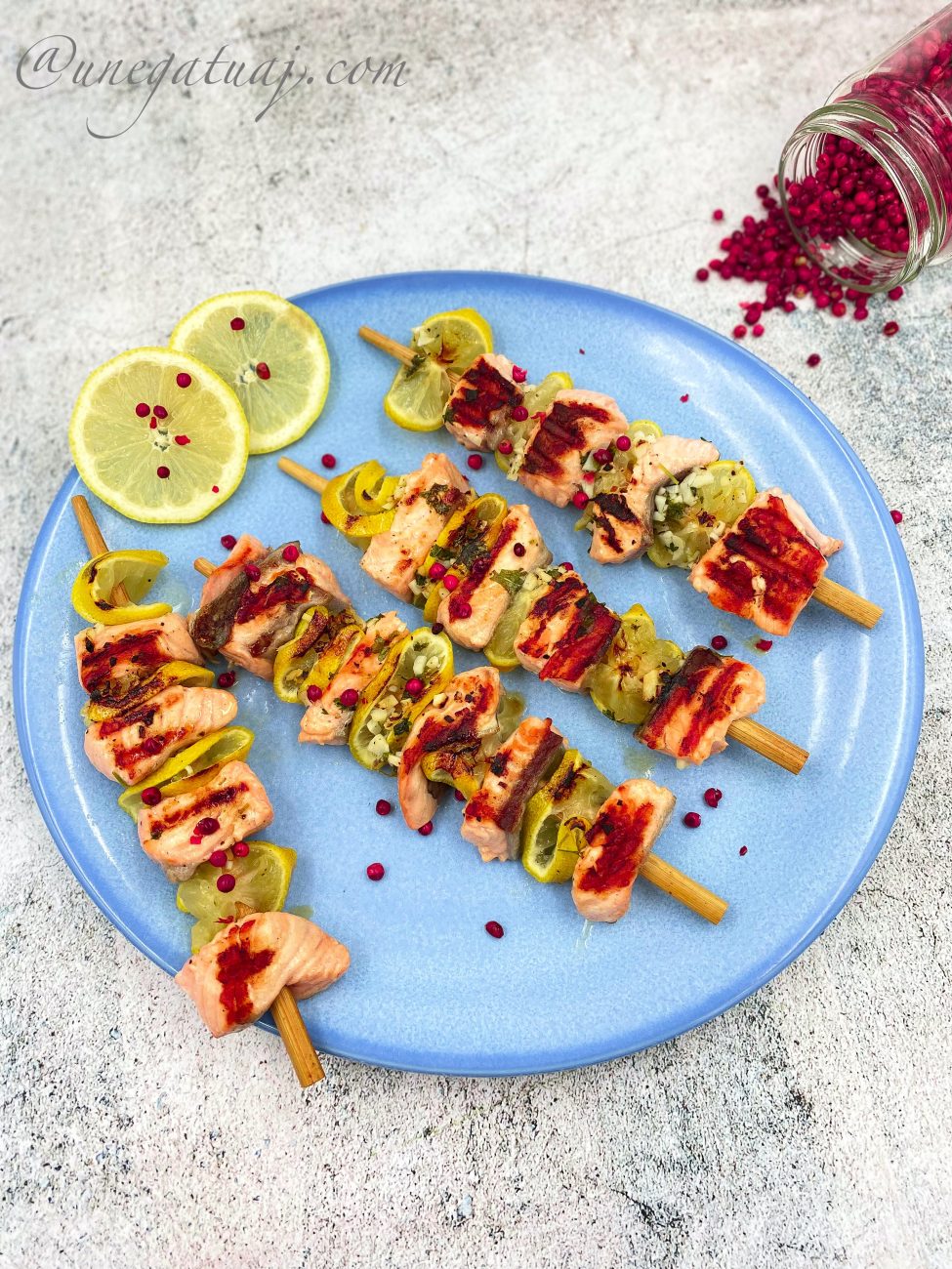 Shishqebap me salmon dhe limona