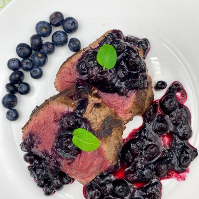 Fileto viçi me salce boronicash