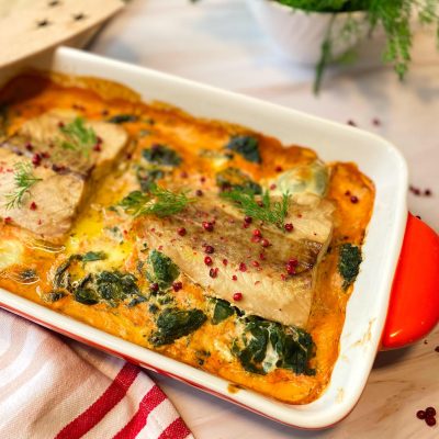 Salmon furre në salcë kremoze