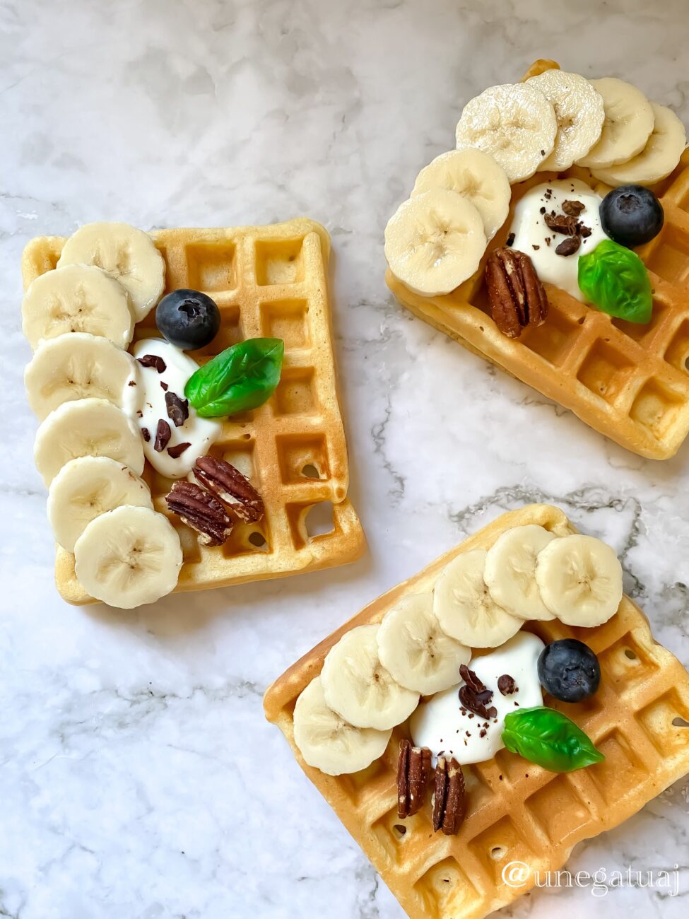 Waffel të butë me banane